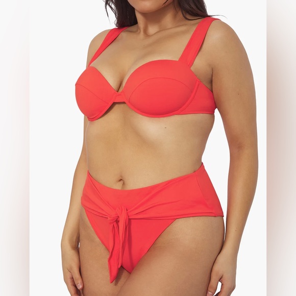 WEWOREWHAT Riviera Bikini Bottoms Spicy Orange 🍊 - Picture 9 of 14